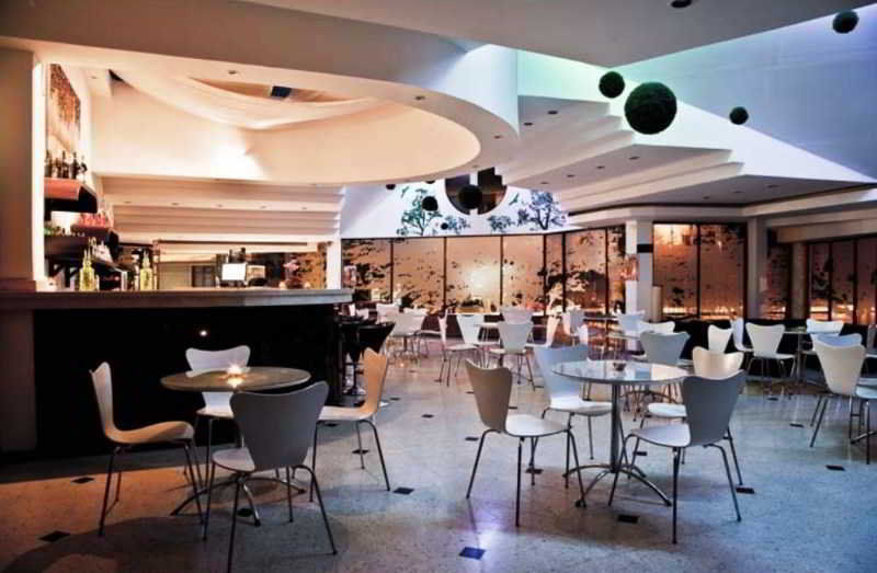Casa Morales Hotel Internacional Y Centro De Convenciones 이바게 외부 사진 The interior of the restaurant